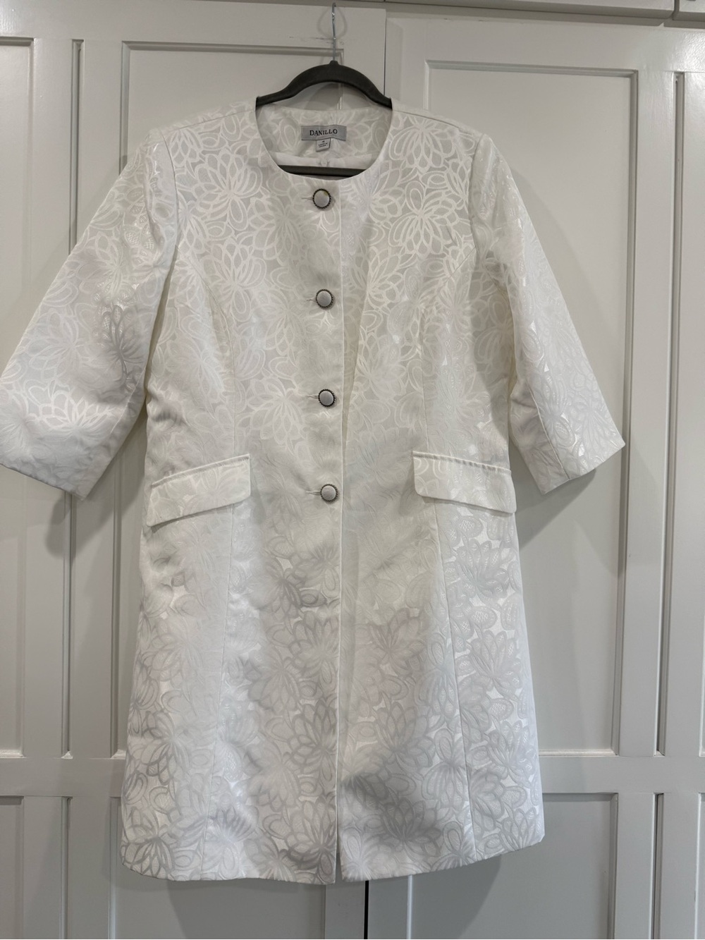 Danillo White Floral Jacquard Short Coat Dress